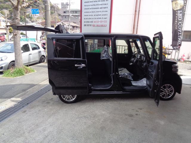 HONDA N BOX CUSTOM 2015 Image 31