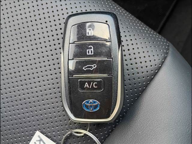 TOYOTA RAV4 PHV 2021 Image 31