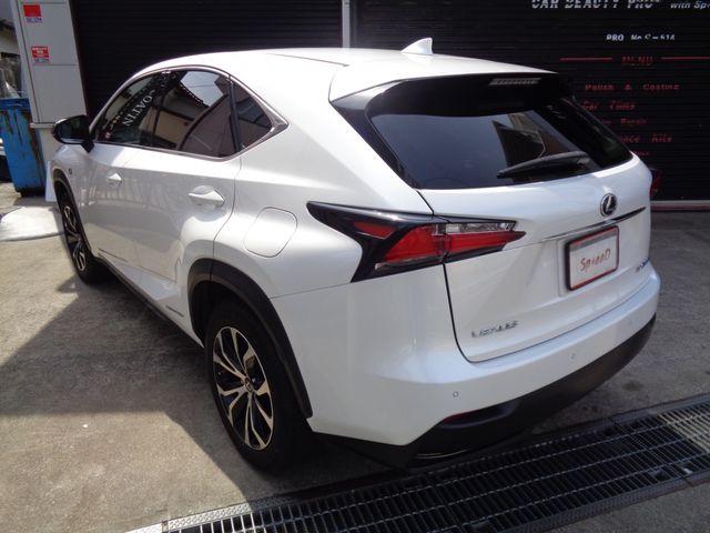 TOYOTA LEXUS NX300H 2015 Image 31