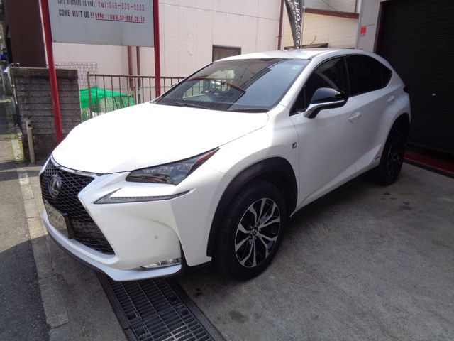 TOYOTA LEXUS NX300H 2015 Image 31
