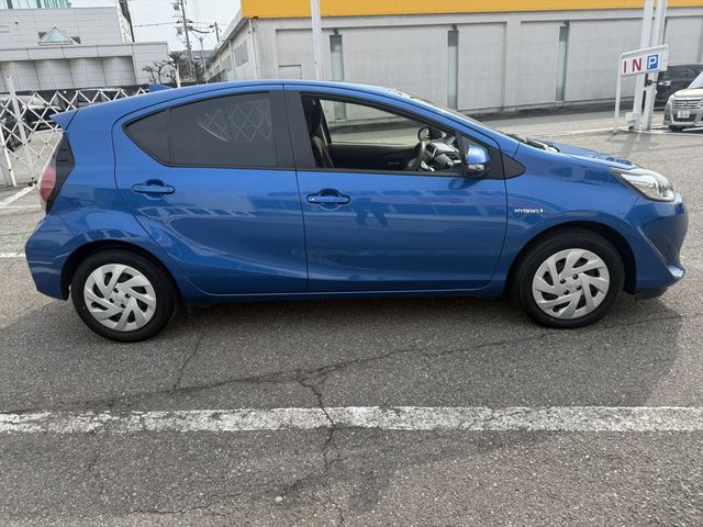 TOYOTA AQUA 2019 Image 31