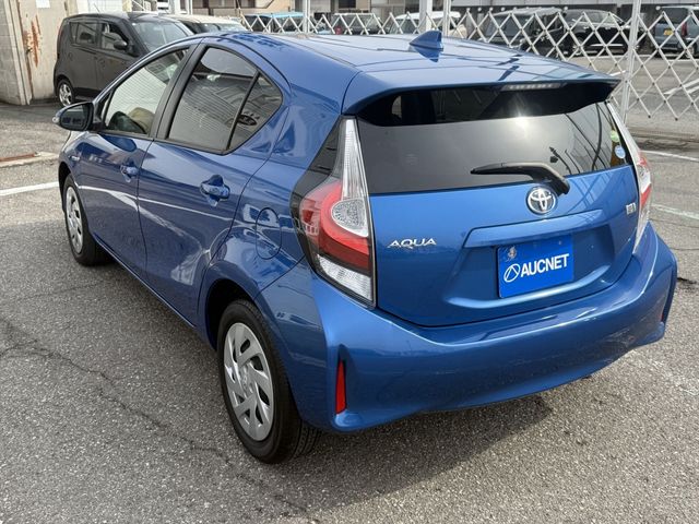 TOYOTA AQUA 2019 Image 31