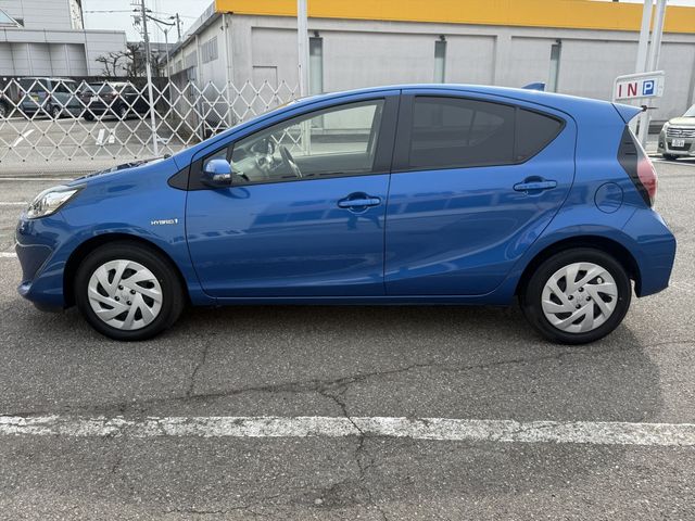 TOYOTA AQUA 2019 Image 31