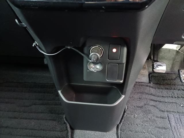 DAIHATSU WAKE 4WD 2017 Image 31