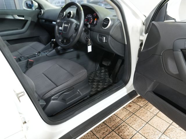 AUDI A3 SPORTBACK 2012 Image 31