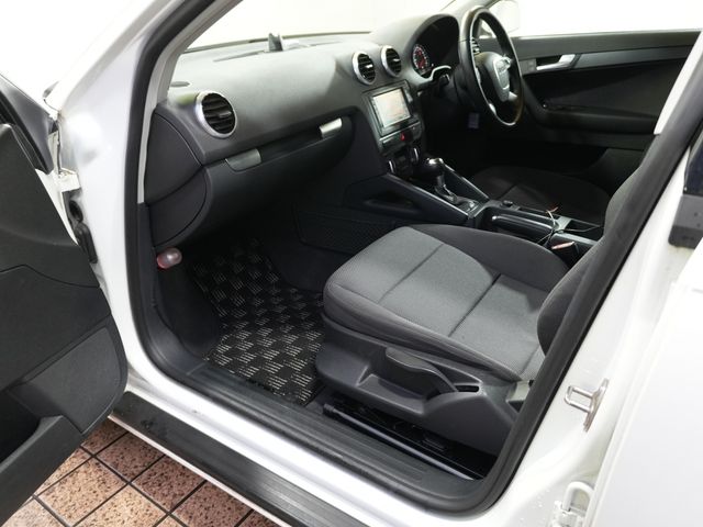 AUDI A3 SPORTBACK 2012 Image 31