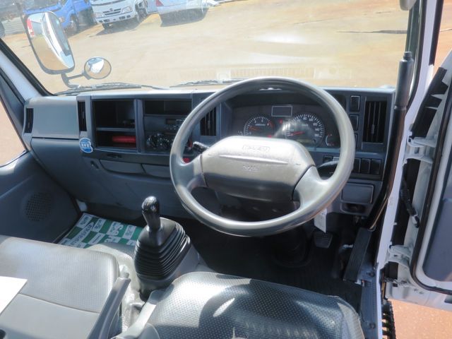 ISUZU ELF 2011 Image 31