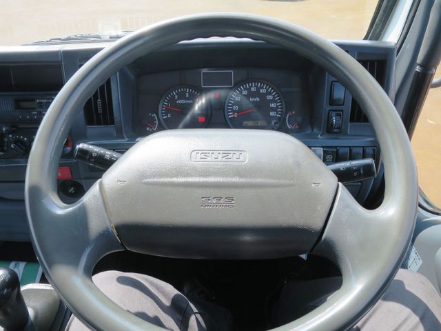 ISUZU ELF 2011 Image 31