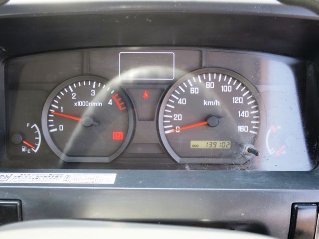 ISUZU ELF 2011 Image 31