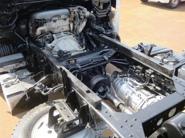 ISUZU ELF 2011 Image 31