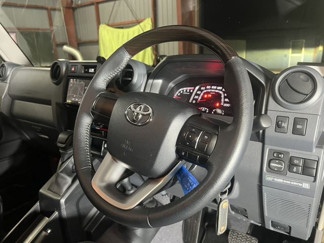 TOYOTA LANDCRUISER 70 2025 Image 31