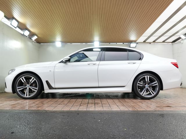 BMW 7SERIES 2019 Image 31