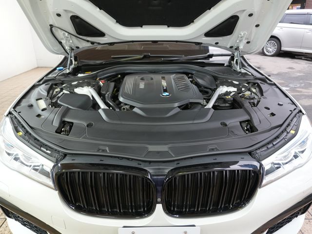 BMW 7SERIES 2019 Image 31