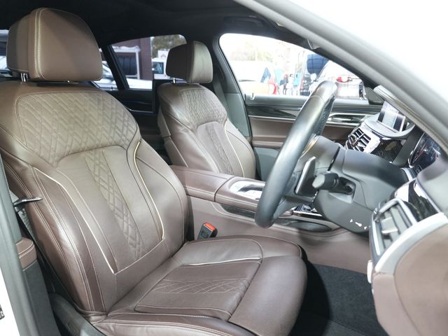BMW 7SERIES 2019 Image 31
