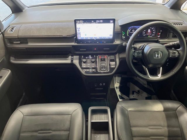 HONDA STEPWAGON E:HEV SPAD 2023 Image 31