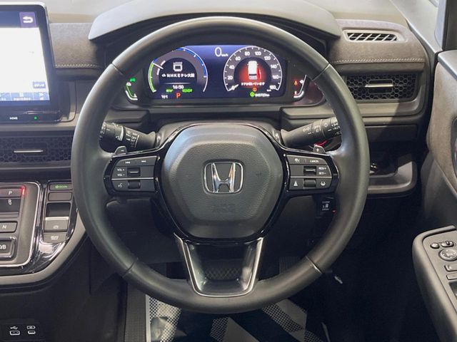 HONDA STEPWAGON E:HEV SPAD 2023 Image 31