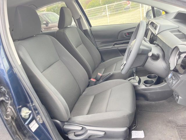 TOYOTA AQUA 2018 Image 31