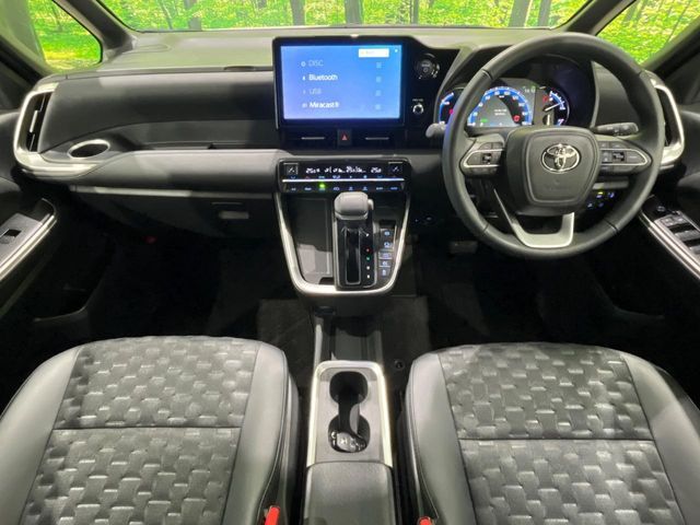 TOYOTA VOXY HYBRID 2025 Image 31