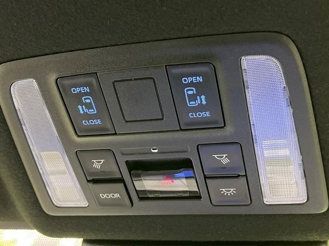 TOYOTA VOXY HYBRID 2025 Image 31