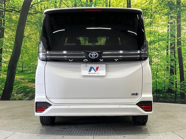 TOYOTA VOXY HYBRID 2025 Image 31