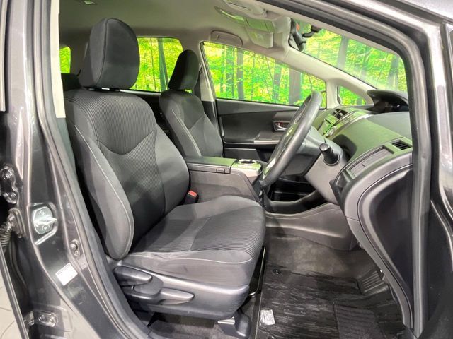 TOYOTA PRIUS ALPHA 2015 Image 31