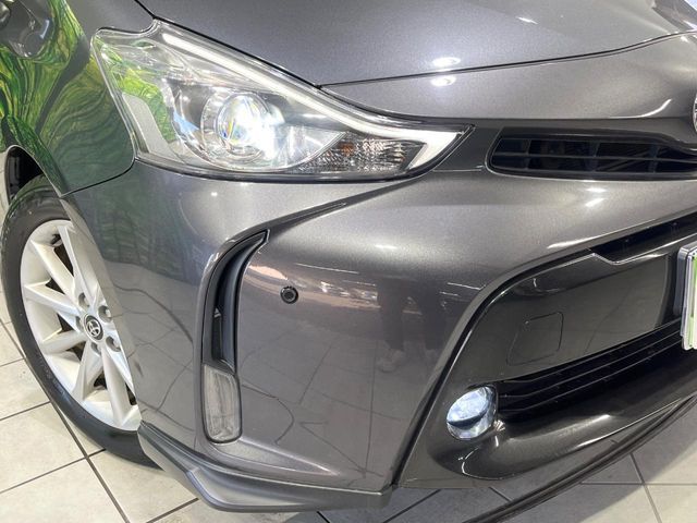 TOYOTA PRIUS ALPHA 2015 Image 31