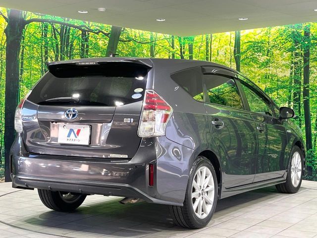 TOYOTA PRIUS ALPHA 2015 Image 31