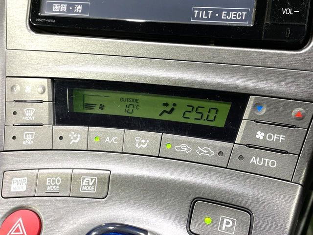 TOYOTA PRIUS 2014 Image 31