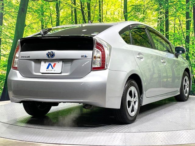 TOYOTA PRIUS 2014 Image 31