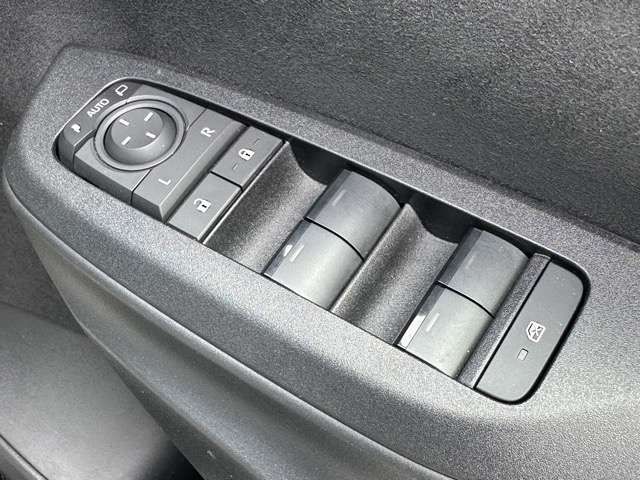 TOYOTA YARIS CROSS 2025 Image 31