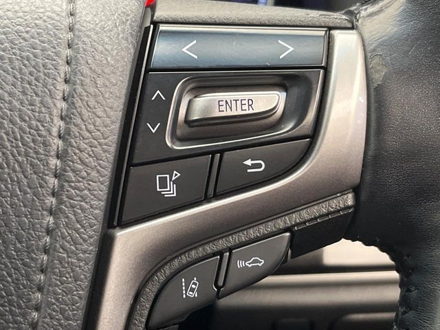 TOYOTA CROWN SEDAN HYBRID 2016 Image 31