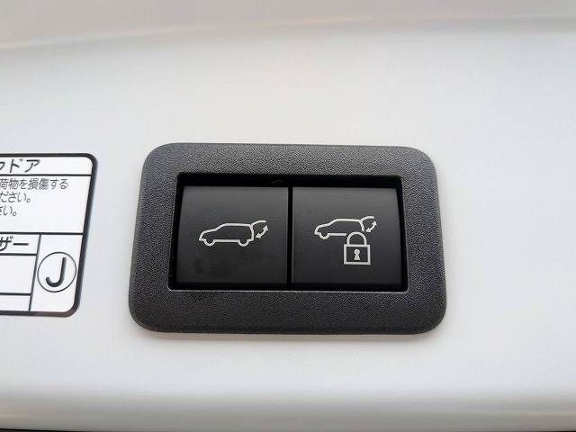 TOYOTA COROLLA CROSS HYBRID 2024 Image 31