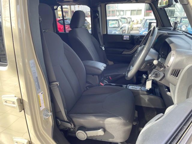 JEEP WRANGLER UNLIMI 2018 Image 31