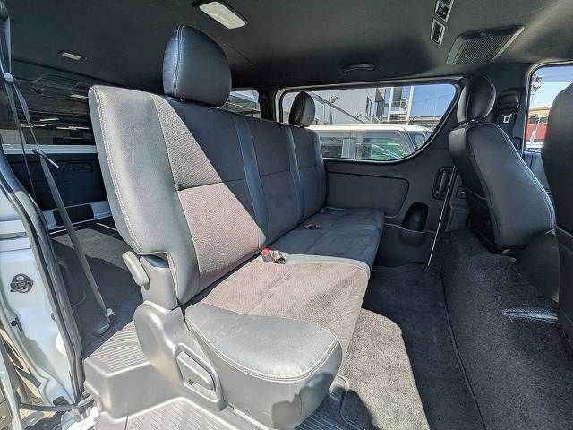 TOYOTA HIACE VAN 2WD 2020 Image 31