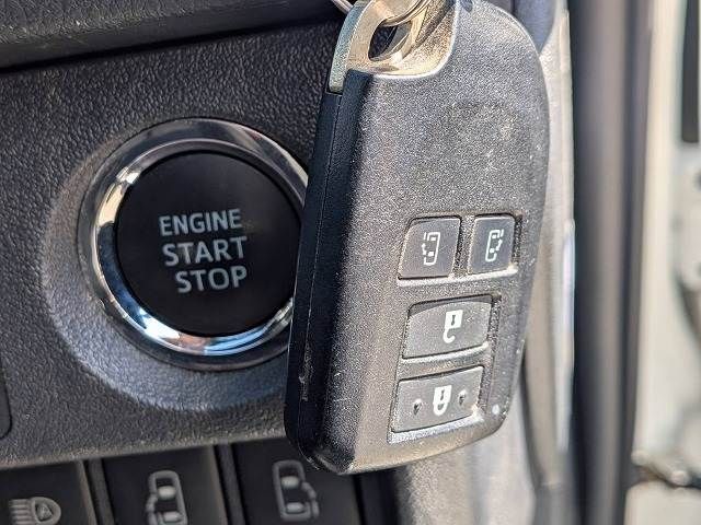 TOYOTA HIACE VAN 2WD 2020 Image 31