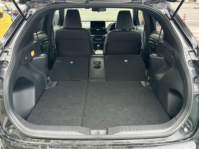 TOYOTA YARIS CROSS 2025 Image 31