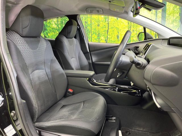 TOYOTA PRIUS 2018 Image 31