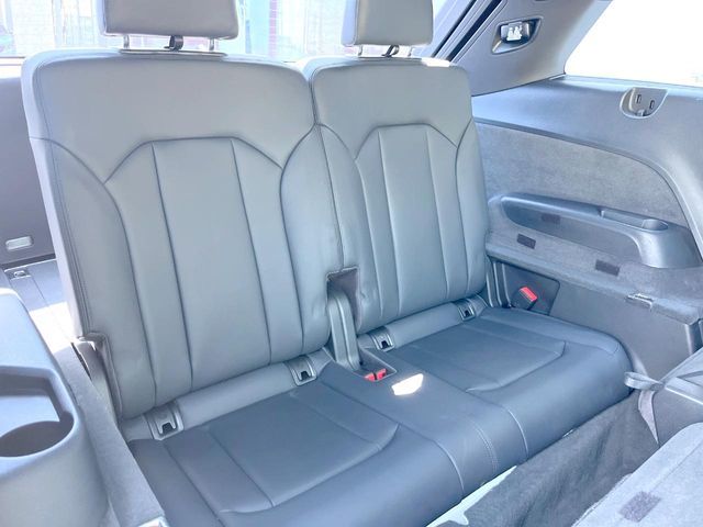 AUDI Q7 2019 Image 31