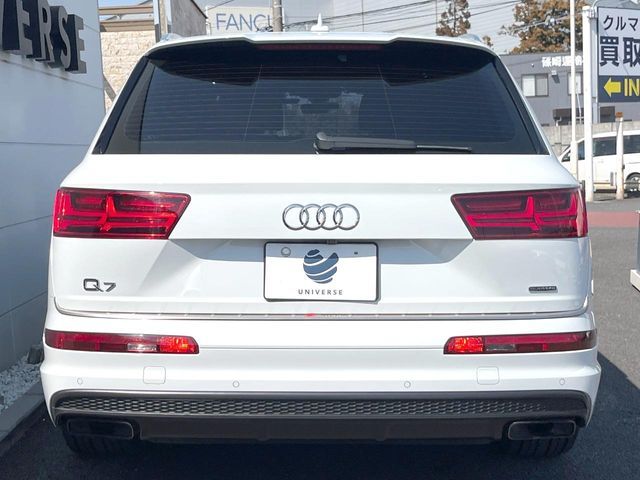AUDI Q7 2019 Image 31