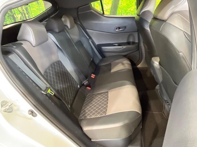 TOYOTA C-HR 2020 Image 31