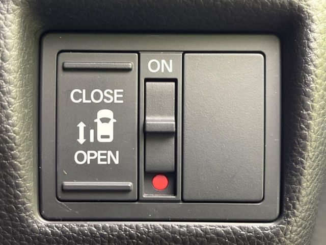 HONDA N BOX CUSTOM 2018 Image 31