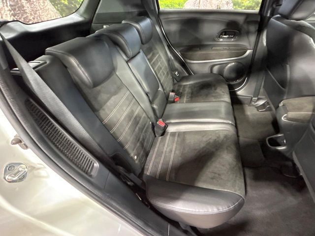 HONDA VEZEL HYBRID 2017 Image 31