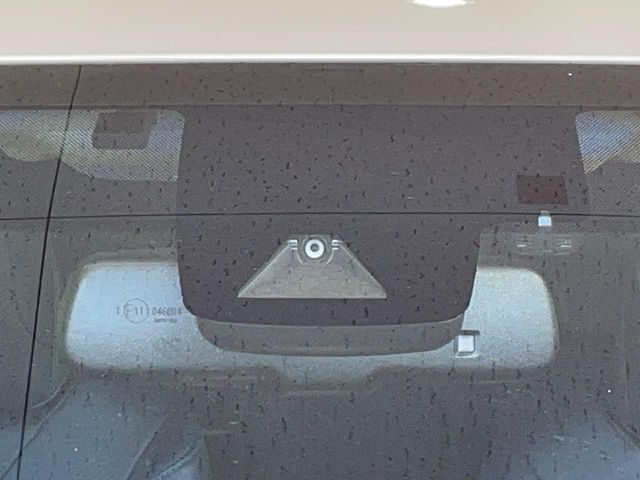 TOYOTA PRIUS 2017 Image 31