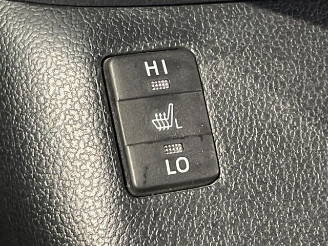 TOYOTA PRIUS 2017 Image 31