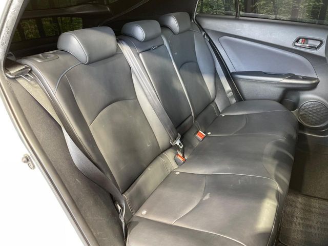 TOYOTA PRIUS 2017 Image 31