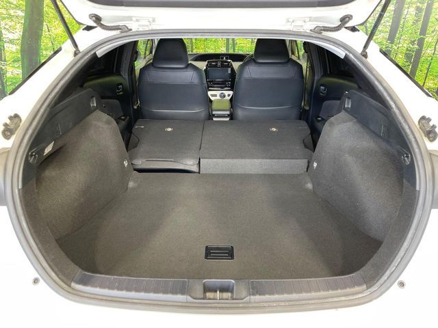 TOYOTA PRIUS 2017 Image 31