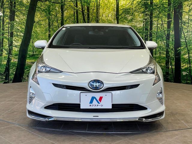 TOYOTA PRIUS 2017 Image 31