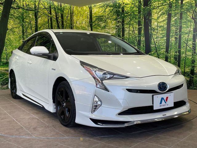 TOYOTA PRIUS 2017 Image 31
