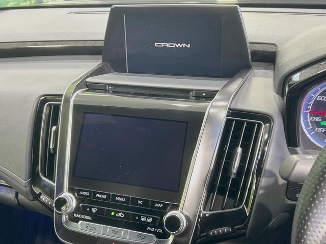 TOYOTA CROWN SEDAN HYBRID 2019 Image 31