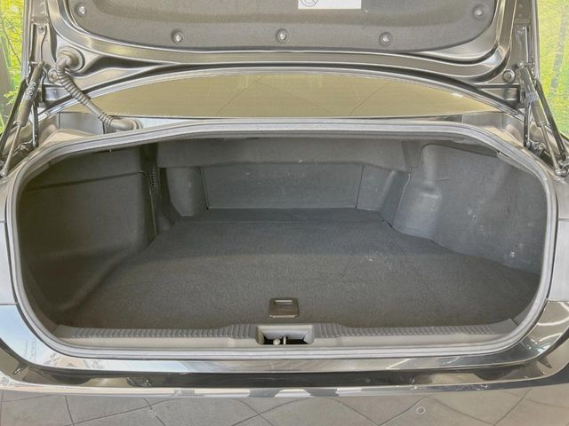 TOYOTA CROWN SEDAN HYBRID 2019 Image 31